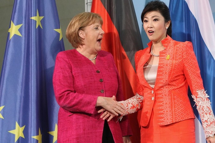 Thủ tướng Đức Angela Merkel vui mừng chào đón người phụ nữ đồng cấp đến từ Thái Lan sang thăm nước mình